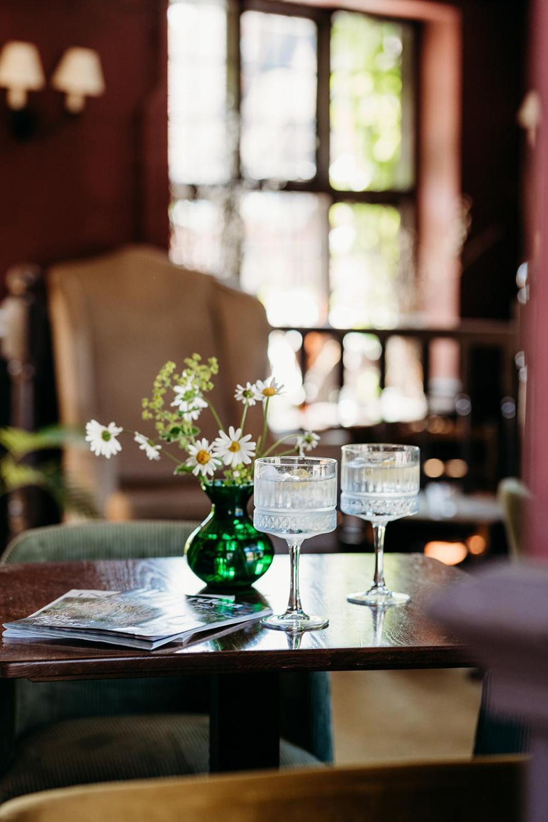 The Crown Inn Чиддингфолд Экстерьер фото