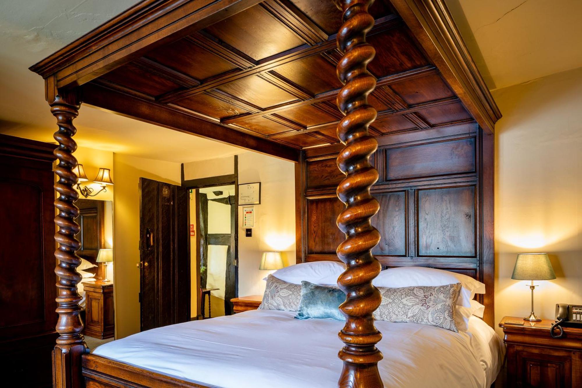 The Crown Inn Чиддингфолд Экстерьер фото